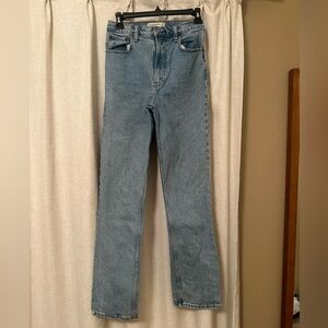 A&F 90’s Ultra High rise Jeans